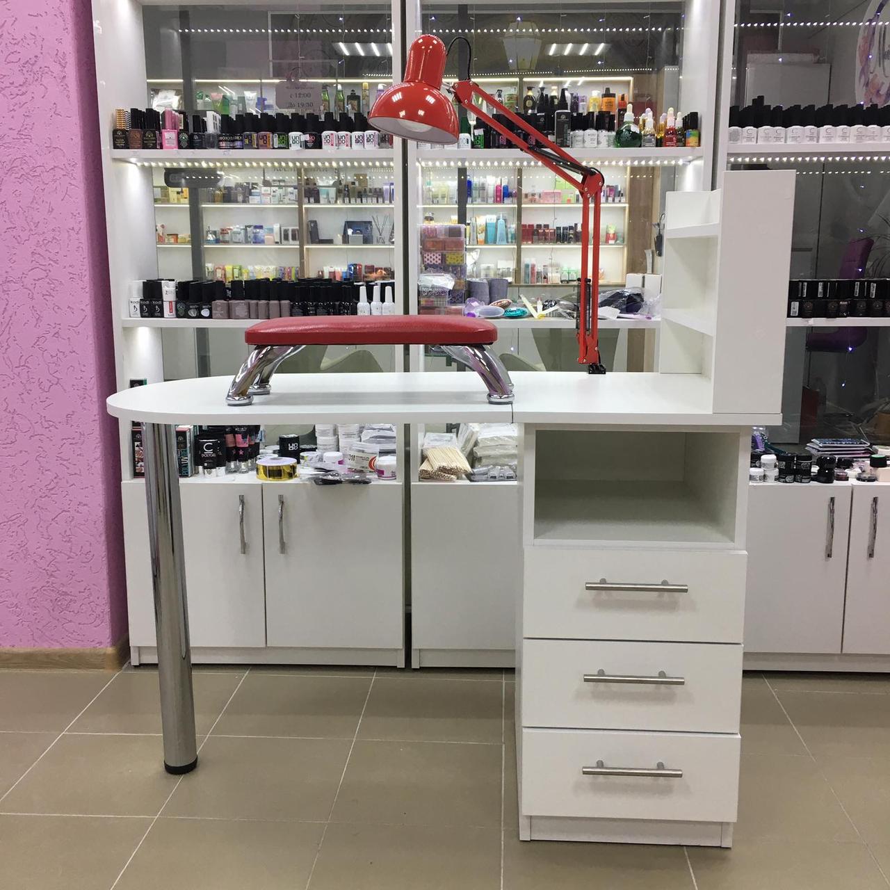 Маникюрный стол, закругленный