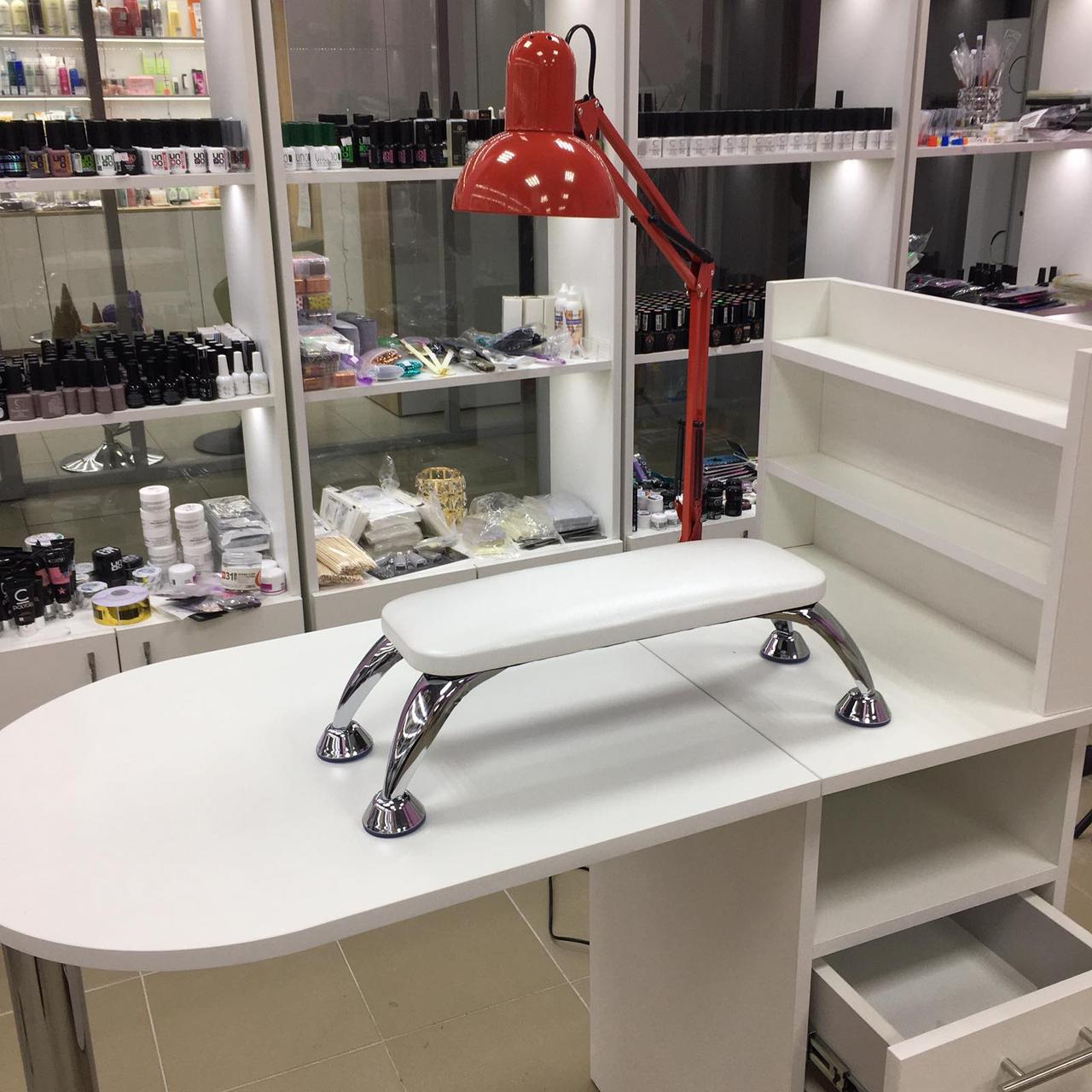 Маникюрный стол, закругленный